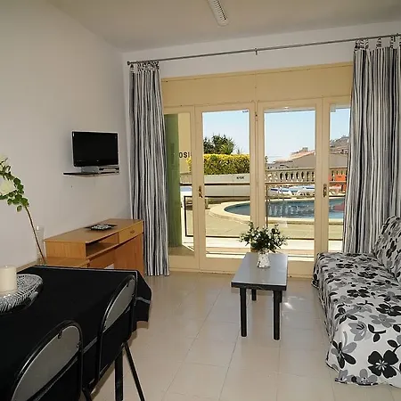Ar Melrose Place Apartment *