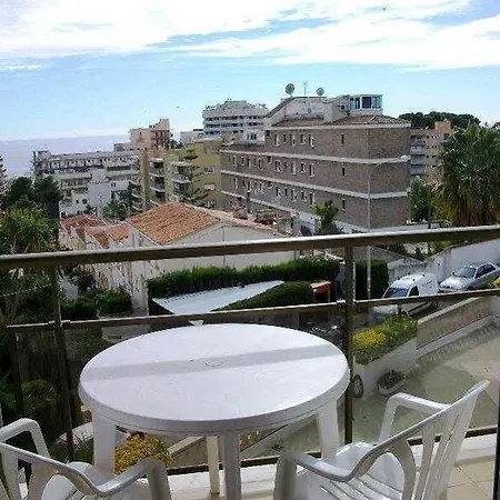 Ar Melrose Place Apartment